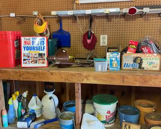 Misc tools, pots, and free chemicals 