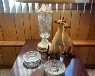 Vintage Cats & Ashtrays