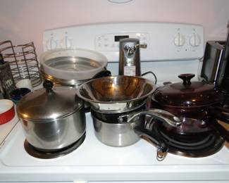 Neat and clean pots and pans
