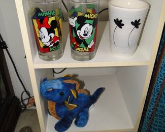 M I C K E Y M O U S E 