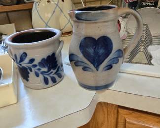 Rowe pottery