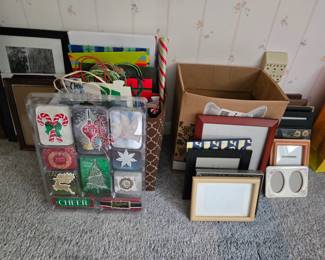 Many picture frames
