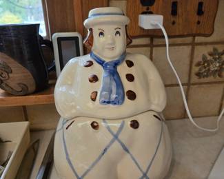 Shawnee cookie jar