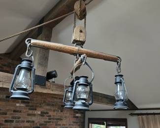 Crafted lantern light