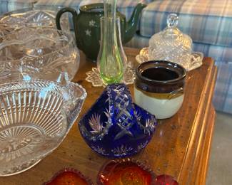 L E Smith Amberina cream and sugar Bohemian Cobalt Blue basket, uranium glass bud vase