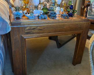 very nice end table