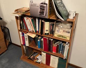 Books  bookshelf