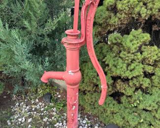 Water pump vintage yard deco