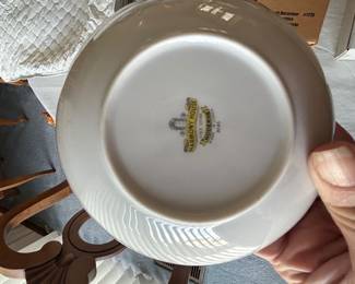 Huge set of this moderne harmony house china