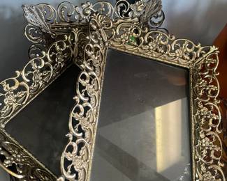 VINTAGE PICTURE FRAMES