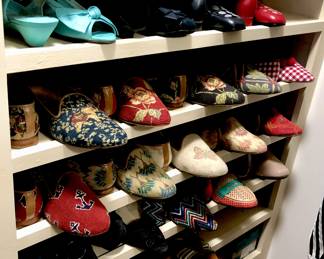 Ladies Shoes Size 8.5 to 9W