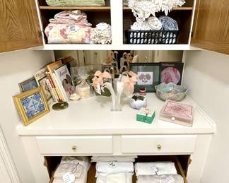 Bedroom(s) Corridor Built-In-
Towels, Bed Sheets pillow Cases