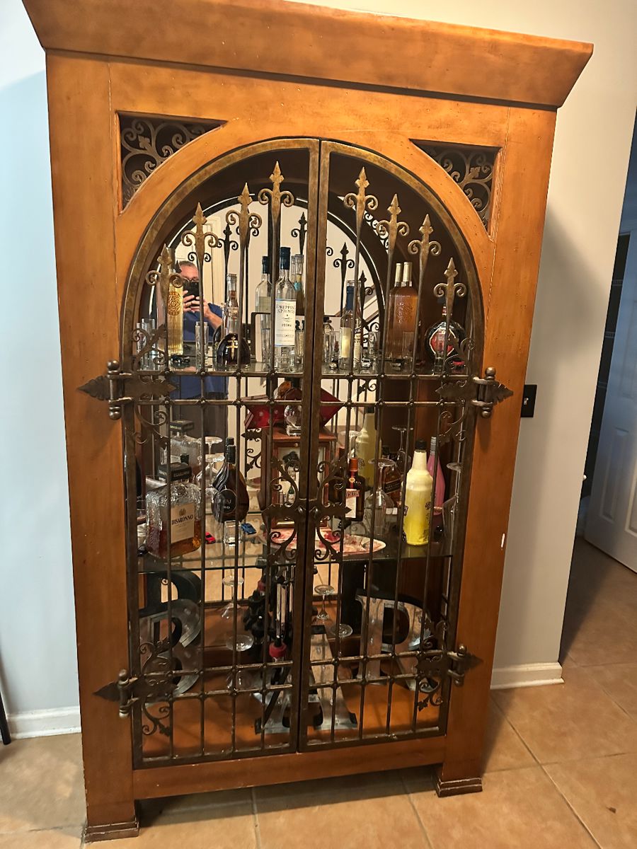 Liquor cabinet