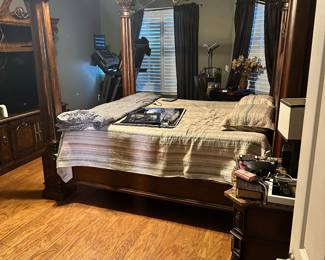King size Canopy bed