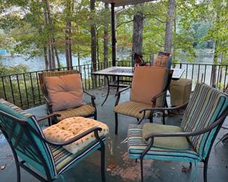 Outdoor table with 4 chairs
