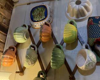 Coffee Cups, Rack, Ceramic Wall Molds