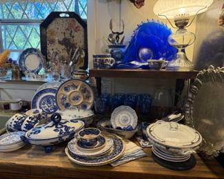 Blue & White - Various Patterns, Blue Willow