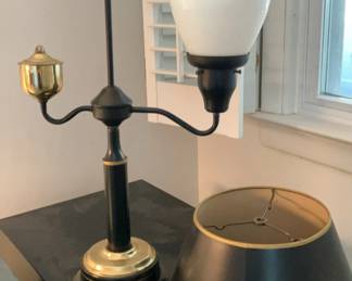 Vintage EarlyAmericanStyle Student Lamp