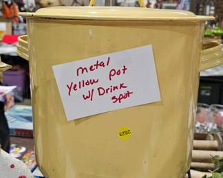 METAL YELLOW POT WITH DRINK SPOUT