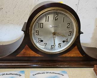 MANTLE CLOCK