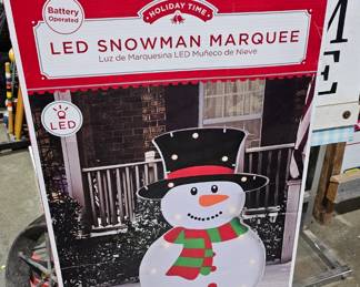 SNOWMAN LED MARQUEE CHRISTMAS DECOR