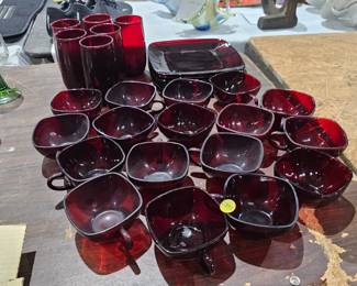 RED GLASS DISHES