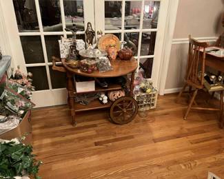 MapleTea cart 1970, decor items, desk with chair maple 1970