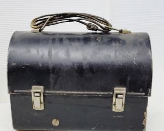 	Black Metal Lunchbox