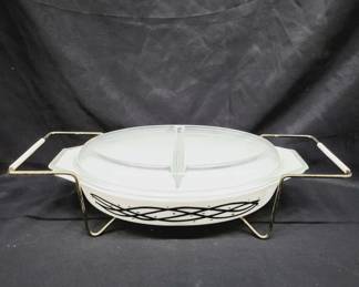 	Pyrex Black Atomic Divider Dish With Carrier