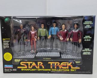Star Trek Starfleet Officers Figure Set