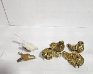 VINTAGE CHRISTMAS BIRDS