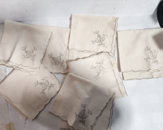 VINTAGE NAPKINS