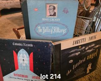 Sets of vintage 78s records