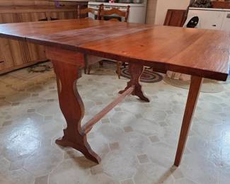 Drop leaf table, folds to small wall table