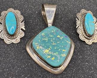 Turquoise pendant and clip earrings