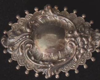 Unmarked art nouveau brooch
