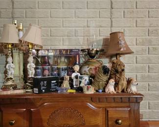 Lamps, figurines, etc