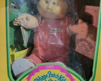 1985 Cabbage Patch dolls in original boxes