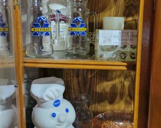 UM glasses, Pillsbury cookie jar