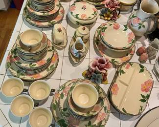 97 Pieces of Desert Rose! Excellent shape! No chips or cracks! Place setting for 8