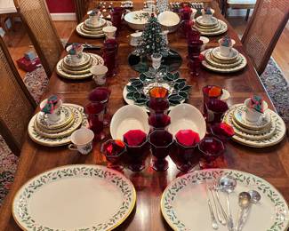 Lenox Christmas dishes! Place setting for 12.