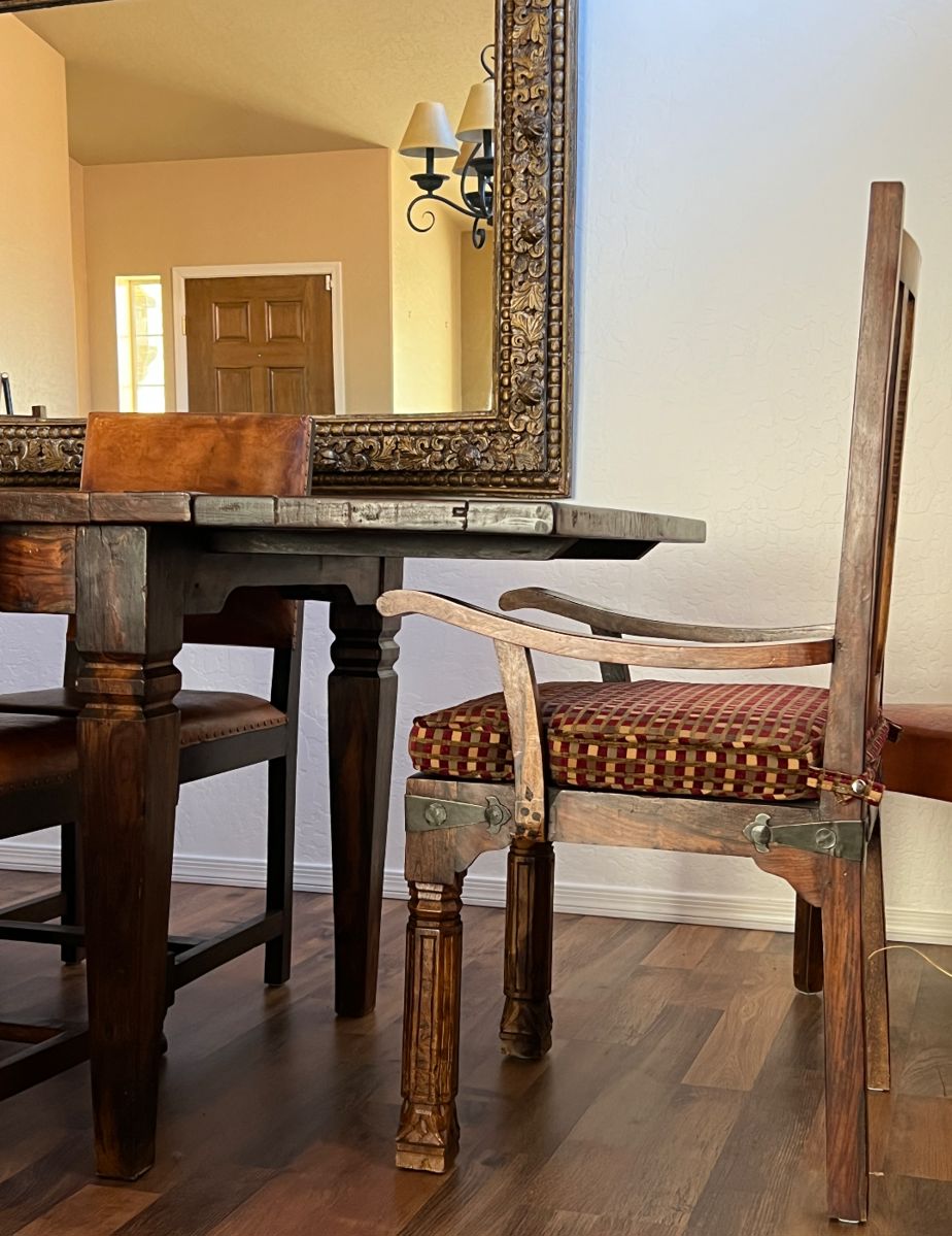 View of 20+ Sims 4 Off-the-Grid CC & Mods for Better Gameplay