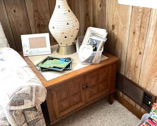 vintage lamp & table