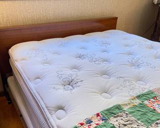 full size bed, vintage headboard