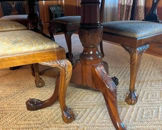 180 Kittinger Mahogany Dining Table Base Detailmin