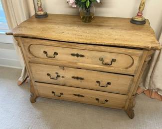180 Vintage Pine 3Drawer Dressermin