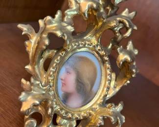 180 Hand Painted Porcelin Plaquemin