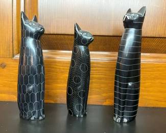 180 Kenyan Soapstone Cat Triomin