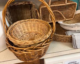 Assorted baskets 