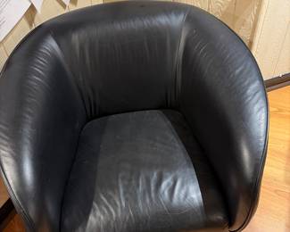 Retro black leather chair 